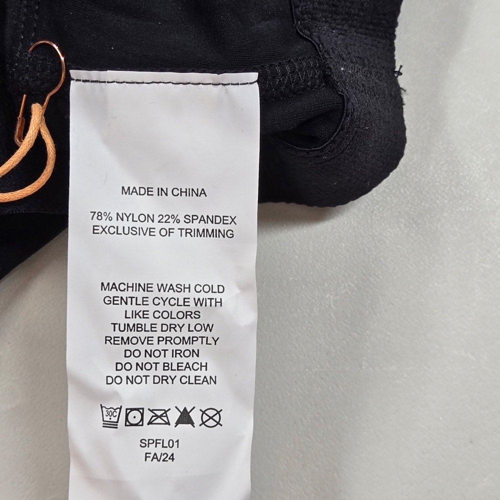 NWT QUINCE Ultra-Form High-Neck Cropped Tank Small Black 4621 - Picture 8 of 12